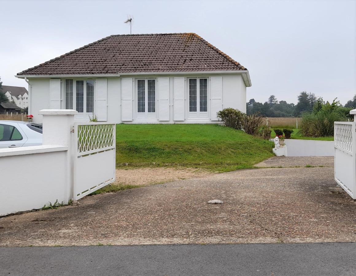 L'Opaline, Jolie Maison Avec Jardin 6 Pers,10Km Honfleur, Linge Et Internet Inclus Бёзвиль Экстерьер фото